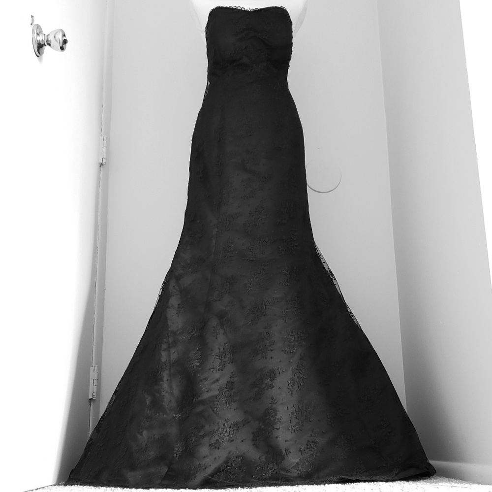 Custom Made black gown by Claudia Giraldo